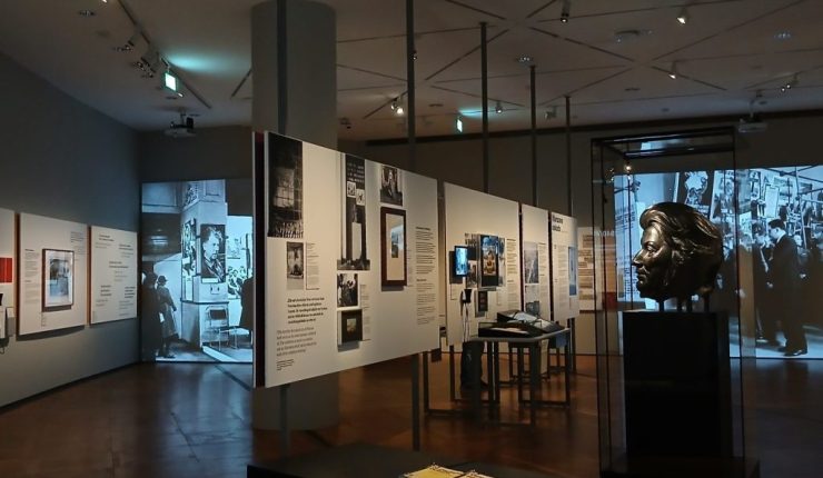 „Gewalt ausstellen: Erste Ausstellungen zur NS-Besatzung in Europa, 1945-48“ im DHM Berlin | Ausstellungskritik